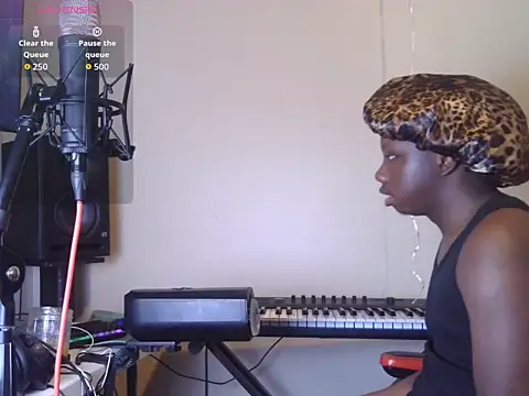 YourLittleBoyfriend online show from 03/09/26, 09:19