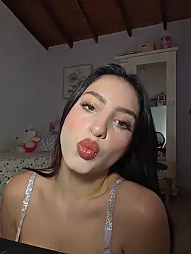 Esmeralda Rossi online show from 02/02/26, 04:17