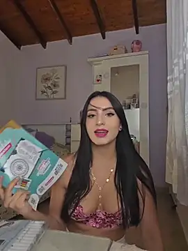 Esmeralda Rossi online show from 02/07/26, 09:40