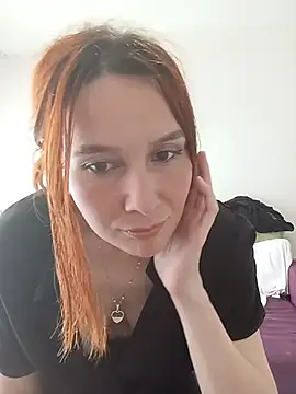 Snapshot of Atwsliiikizilll chatting on 06/18/26, 12:09 Atwsliiikizilll online show from 06/18/26, 12:09