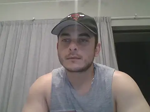 Marcelopret online show from 12/15/25, 09:52