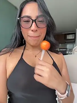 ValeriaTorress  online show from 04/21/26, 07:17