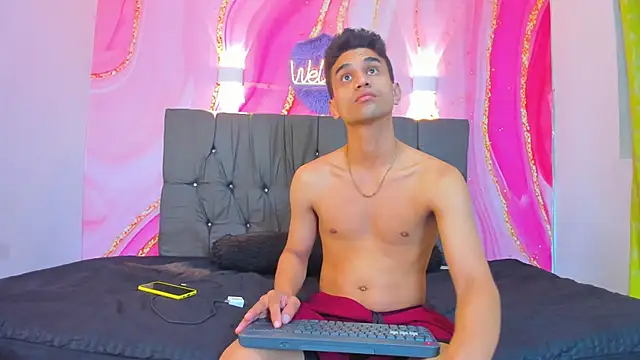 Hot Boys 69 online show from 12/15/25, 10:41