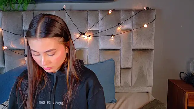 Miia Anderson online show from 02/28/26, 11:55