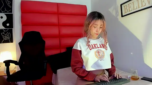 Oliviamonroex18 online show from 01/08/26, 10:45