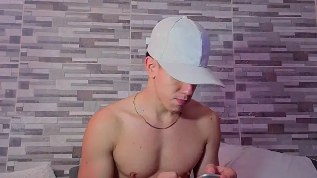 maxxcooper1 online show from 03/23/26, 06:56