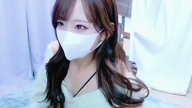 Snapshot of Yura_yura_ch chatting on 06/04/26, 11:38 Yura yura ch online show from 06/04/26, 11:38