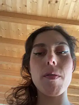 Snapshot of YourSlutQueen chatting on 04/24/26, 11:01 YourSlutQueen online show from 04/24/26, 11:01