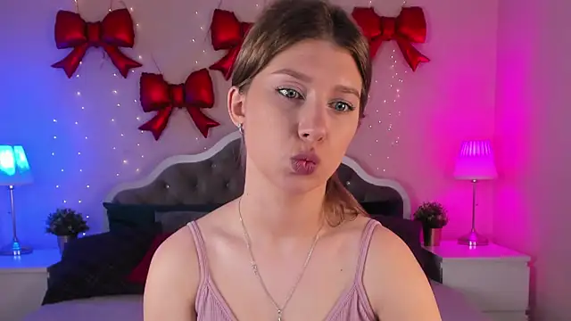 katymeaw online show from 04/22/26, 01:30