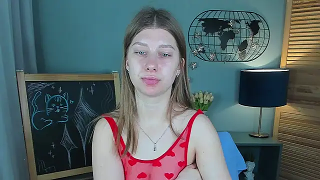 Snapshot of katymeaw chatting on 05/11/26, 01:33 katymeaw online show from 05/11/26, 01:33