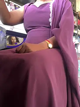 Snapshot of cute_mahi001 chatting on 03/09/26, 10:19 cute mahi001 online show from 03/09/26, 10:19