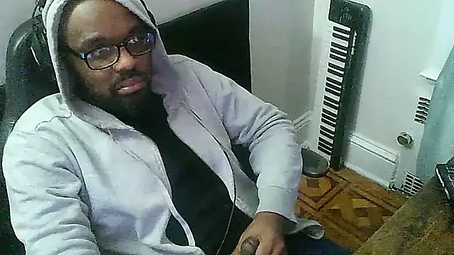 MrUnintentional online show from 12/17/25, 03:01