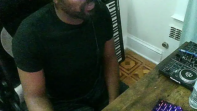 MrUnintentional online show from 01/11/26, 04:06