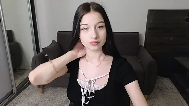 AlicePowells online show from 05/13/26, 11:07