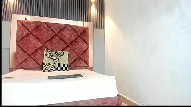 TAYSON SCOTT online show from 01/08/26, 01:02