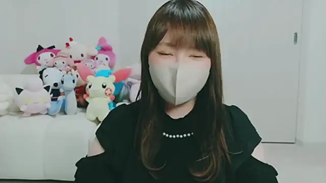 yuyuchan   online show from 04/15/26, 10:44