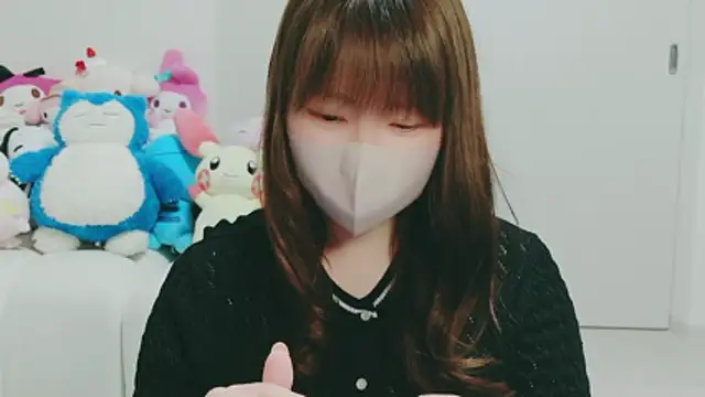 yuyuchan   online show from 04/18/26, 11:14