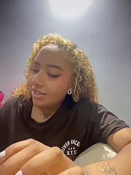 Starlights online show from 04/26/26, 11:35