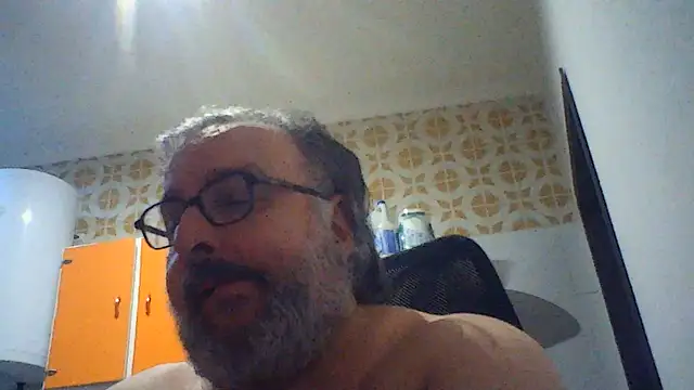 Snapshot of UrsoHardBRPT chatting on 05/24/26, 11:21 UrsoHardBRPT online show from 05/24/26, 11:21