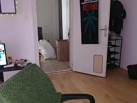 AlienforTwenty online show from 12/21/25, 09:27