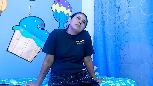 NOVAHOT98 online show from 02/12/26, 06:58