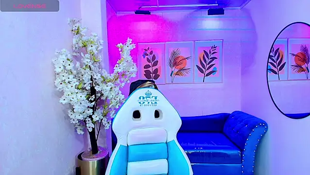 Snapshot of Nina_willyams chatting on 02/19/26, 03:46 Nina willyams online show from 02/19/26, 03:46