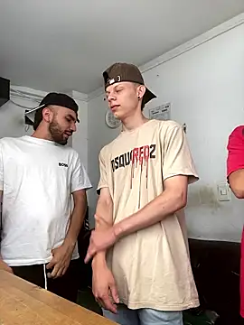 jamess 0 online show from 01/14/26, 08:58