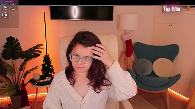 Snapshot of Ariell_Mini chatting on 12/22/25, 06:43 Ariell Mini online show from 12/22/25, 06:43