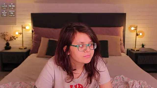 Ariell Mini online show from 03/17/26, 06:50