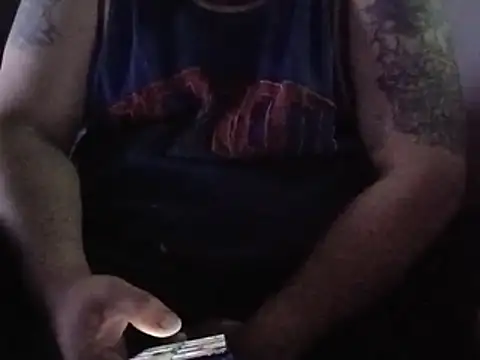 Snapshot of givr6inches chatting on 05/24/26, 10:48 givr6inches online show from 05/24/26, 10:48