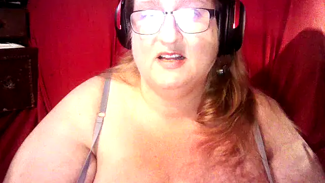 jade-belle online show from 12/18/25, 05:13