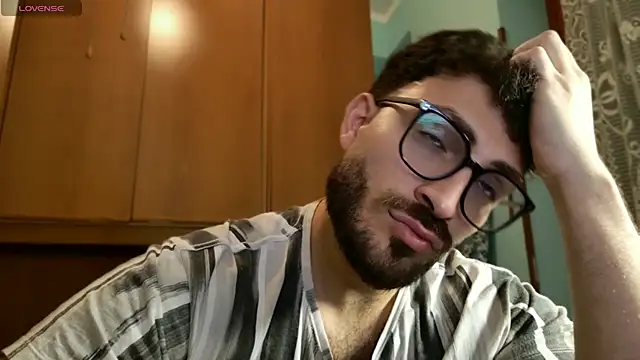 Snapshot of mark_ariete chatting on 05/15/26, 09:44 mark ariete online show from 05/15/26, 09:44