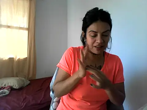 luluclark69 online show from 04/16/26, 03:02