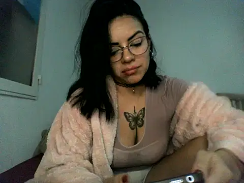 Snapshot of luluclark69 chatting on 07/24/26, 11:14 luluclark69 online show from 07/24/26, 11:14