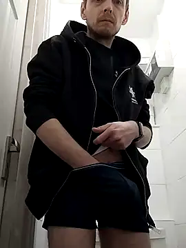 CrookedBunk3527 online show from 04/07/26, 04:13