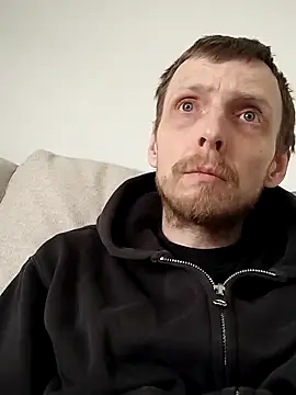 CrookedBunk3527 online show from 04/16/26, 05:47