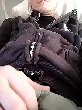 CrookedBunk3527 online show from 04/30/26, 06:03