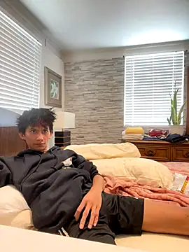 jhaycobXgarcia online show from 12/15/25, 12:26