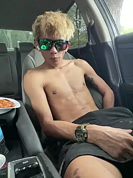 jhaycobXgarcia online show from 03/11/26, 02:50