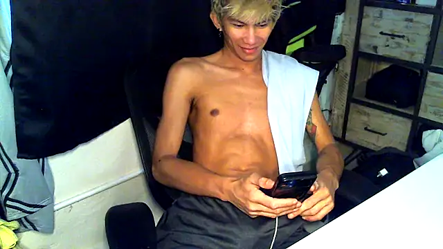 jhaycobXgarcia online show from 04/04/26, 12:31