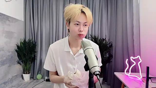 hafabva online show from 04/12/26, 01:43