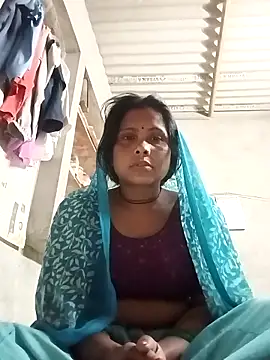 Shreya pandit online show from 03/02/26, 01:08