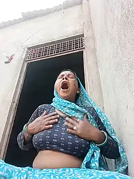 Shreya pandit online show from 04/20/26, 12:30