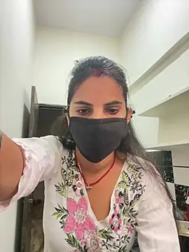 Pooja Love143 online show from 04/09/26, 03:50