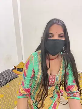 Pooja Love143 online show from 04/10/26, 06:51