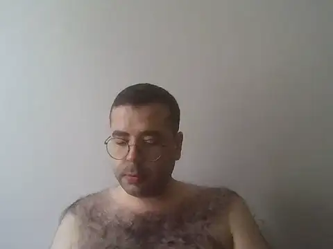 Snapshot of kkadam1 chatting on 05/25/26, 08:09 kkadam1 online show from 05/25/26, 08:09
