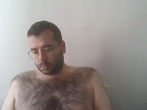 Snapshot of kkadam1 chatting on 05/31/26, 03:36 kkadam1 online show from 05/31/26, 03:36
