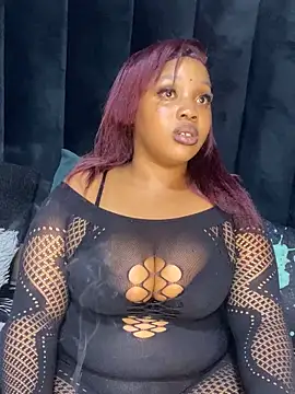 Snapshot of THICKBARBIE32 chatting on 06/26/26, 08:35 THICKBARBIE32 online show from 06/26/26, 08:35