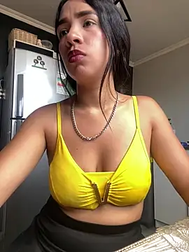 Snapshot of Pepita_XxxHot chatting on 02/12/26, 05:30 Pepita XxxHot online show from 02/12/26, 05:30