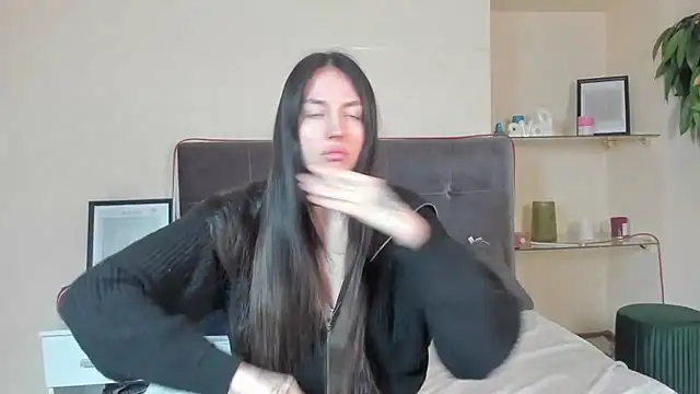 AdrianaCult online show from 03/05/26, 09:49